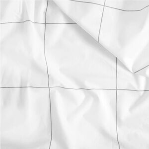 Brooklinen luxury percale fitted sheet in window pane